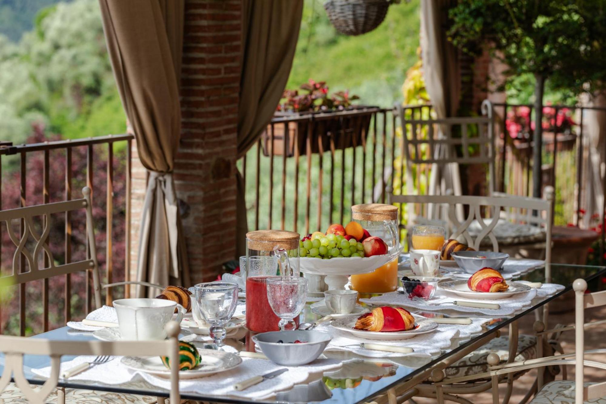Villa Sii Felice Buti ภายนอก รูปภาพ